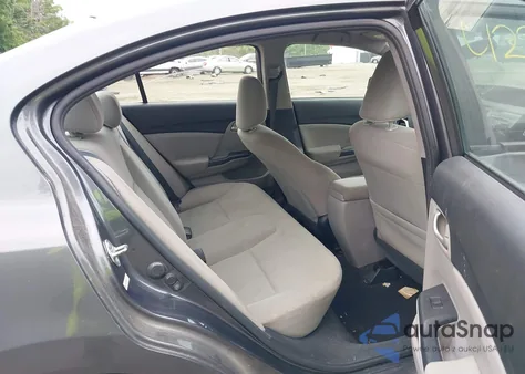 2013 Honda Civic Lx z USA, uszkodzony, nr VIN 2HGFB2F59DH556121